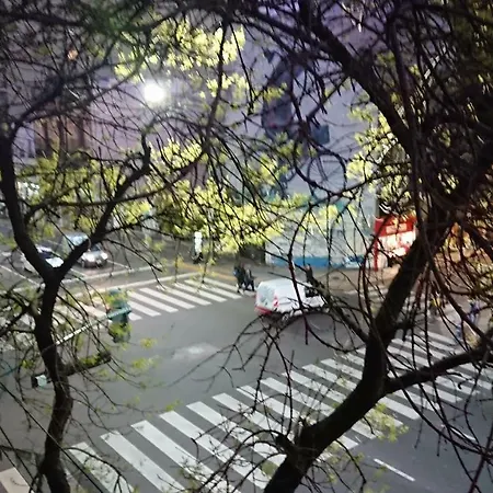 Excelente Departamento Con Balcon A La Calle Sobre Avenida Buenos Aires Exterior photo