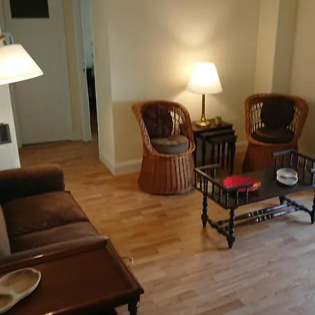Excelente Departamento Con Balcon A La Calle Sobre Avenida Buenos Aires Exterior photo